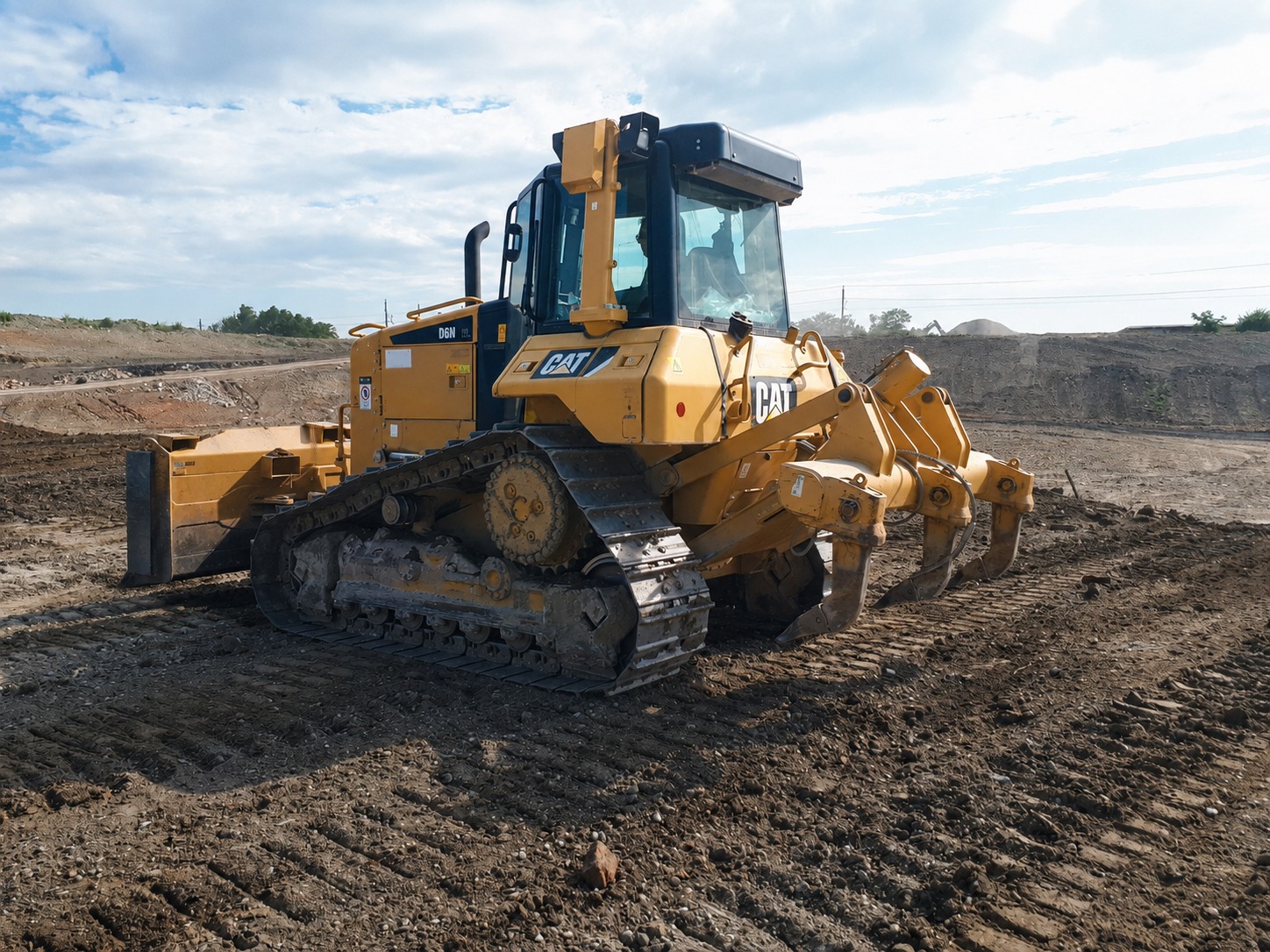 CAT D6N dózer